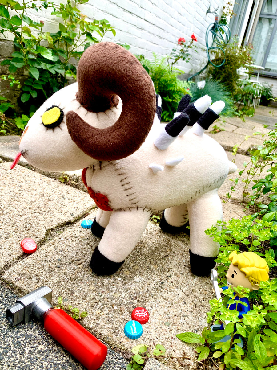 Sheepsquatch Plushie - Cryptid- Games- Cosplay