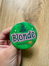 Načíst obrázek do prohlížeče Galerie, Wickedly Pink And Green Button Set *Unusual and Blonde*