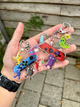 Afbeelding in Gallery-weergave laden, Pik’s Controller Keychain -Unofficial -Fanmade-Video games
