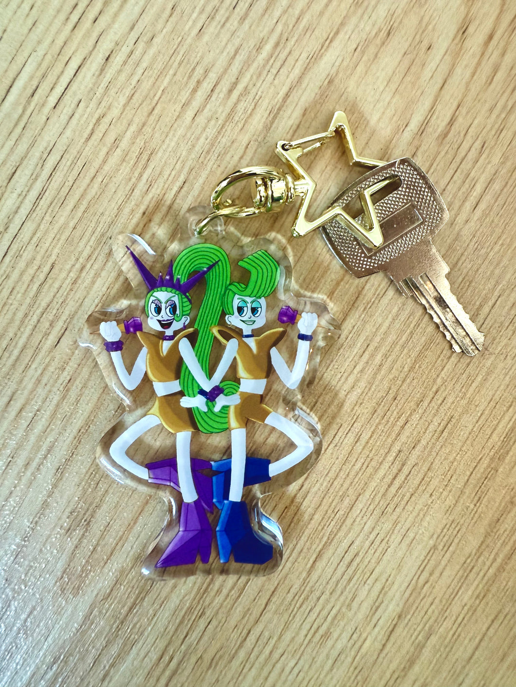 Velvet and Veneer Keychain - Fanmade