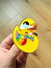 Afbeelding in Gallery-weergave laden, Rainbow Ducky Acrylic Pin- Pride- colourful- pins