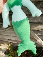Afbeelding in Gallery-weergave laden, Cala Maria Plushie (Monster Phase)  -Handmade- Fanmade - Unofficial- Mermaid -Big Plush