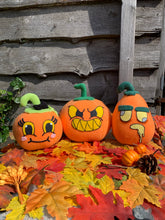 Afbeelding in Gallery-weergave laden, Pumpkin Plushies -Halloween-Autumn- Decoration - Fall- Thanksgiving- Handmade