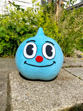 Afbeelding in Gallery-weergave laden, Goopy Le Grande Plushie (Cuphead) -Fanmade-Handmade