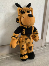 Afbeelding in Gallery-weergave laden, Brute B. plushie- Handmade-Fanmade (unofficial)